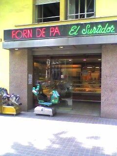 ENTRADA A LA PANADERIA